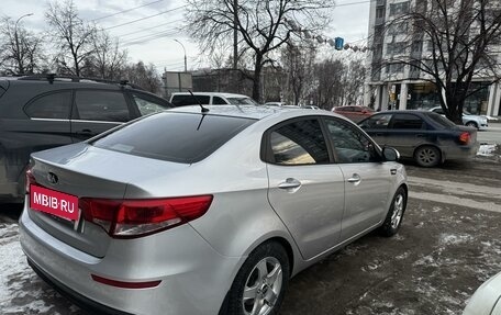 KIA Rio III рестайлинг, 2016 год, 1 050 000 рублей, 4 фотография