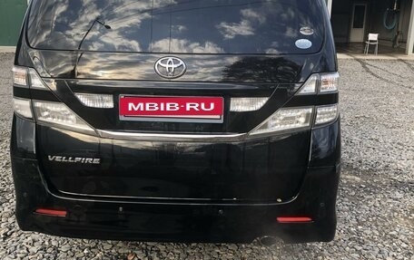 Toyota Vellfire I, 2011 год, 1 800 000 рублей, 2 фотография