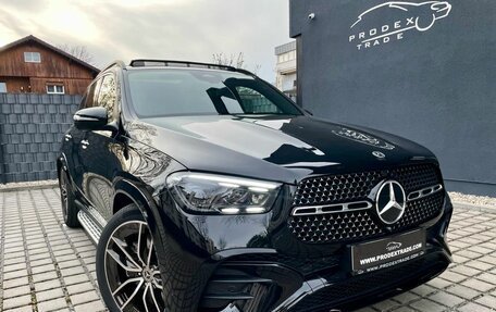 Mercedes-Benz GLE, 2024 год, 18 800 000 рублей, 3 фотография