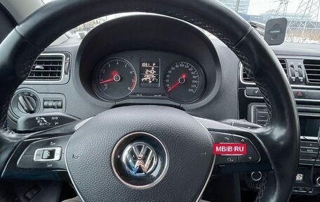 Volkswagen Polo VI (EU Market), 2017 год, 950 000 рублей, 5 фотография