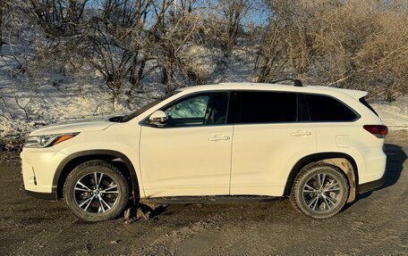 Toyota Highlander III, 2018 год, 3 500 000 рублей, 3 фотография