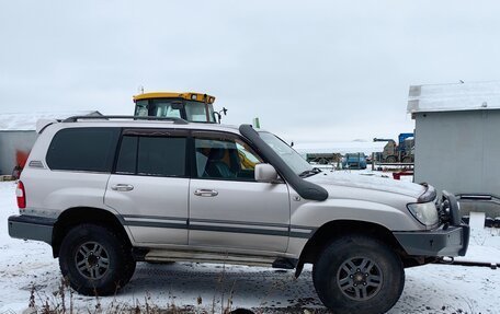 Toyota Land Cruiser 100 рестайлинг 2, 1998 год, 2 800 000 рублей, 3 фотография