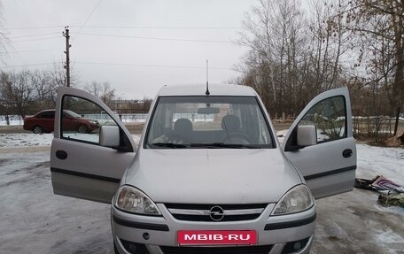 Opel Combo C, 2008 год, 600 000 рублей, 1 фотография