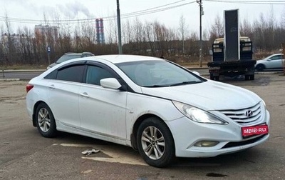 Hyundai Sonata VI, 2011 год, 750 000 рублей, 1 фотография