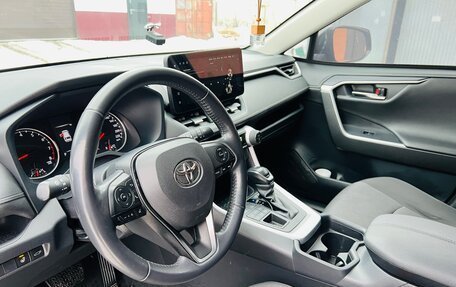 Toyota RAV4, 2020 год, 3 600 000 рублей, 9 фотография