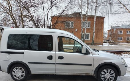 Opel Combo C, 2008 год, 600 000 рублей, 4 фотография