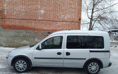 Opel Combo C, 2008 год, 600 000 рублей, 10 фотография