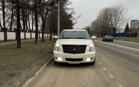 Cadillac Escalade III, 2013 год, 2 300 000 рублей, 2 фотография