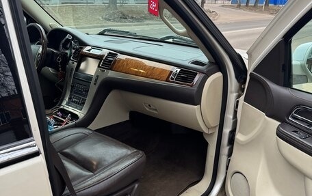 Cadillac Escalade III, 2013 год, 2 300 000 рублей, 4 фотография