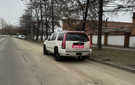 Cadillac Escalade III, 2013 год, 2 300 000 рублей, 8 фотография