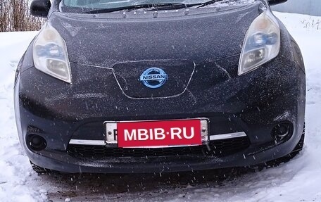 Nissan Leaf I, 2011 год, 400 000 рублей, 2 фотография