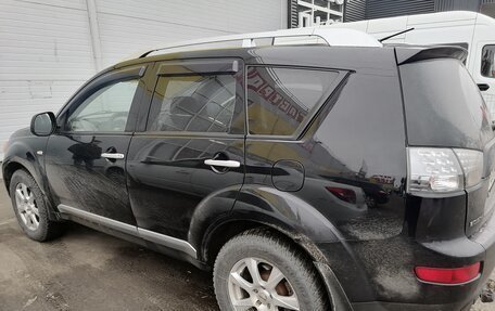 Mitsubishi Outlander III рестайлинг 3, 2008 год, 745 000 рублей, 4 фотография