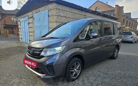 Honda Stepwgn IV, 2017 год, 2 200 000 рублей, 5 фотография