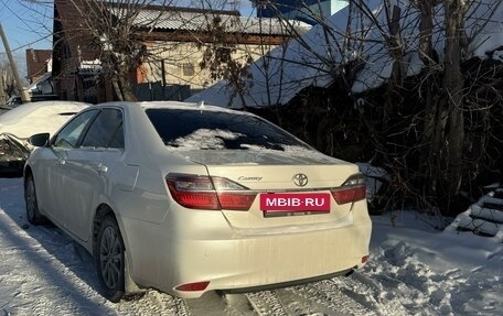 Toyota Camry, 2017 год, 2 400 000 рублей, 3 фотография