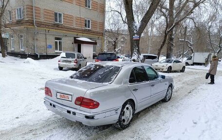 Mercedes-Benz E-Класс, 1995 год, 285 000 рублей, 4 фотография