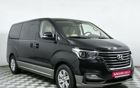 Hyundai H-1 II рестайлинг, 2018 год, 3 430 000 рублей, 3 фотография