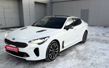 KIA Stinger I, 2018 год, 3 499 000 рублей, 10 фотография