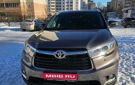 Toyota Highlander III, 2014 год, 3 190 000 рублей, 1 фотография