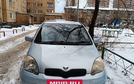 Toyota Vitz, 2003 год, 490 000 рублей, 2 фотография