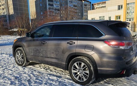 Toyota Highlander III, 2014 год, 3 190 000 рублей, 3 фотография