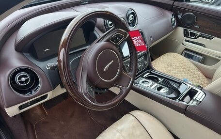 Jaguar XJ IV (X351), 2014 год, 2 700 000 рублей, 13 фотография