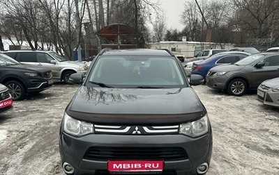 Mitsubishi Outlander III рестайлинг 3, 2013 год, 1 570 000 рублей, 1 фотография