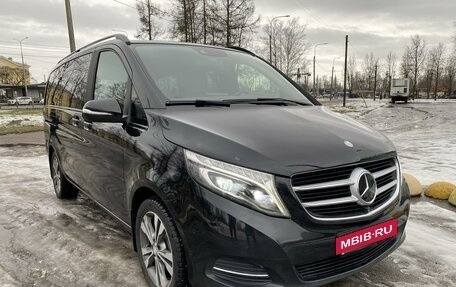 Mercedes-Benz V-Класс, 2015 год, 4 300 000 рублей, 4 фотография