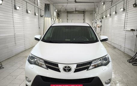 Toyota RAV4, 2015 год, 2 300 000 рублей, 6 фотография