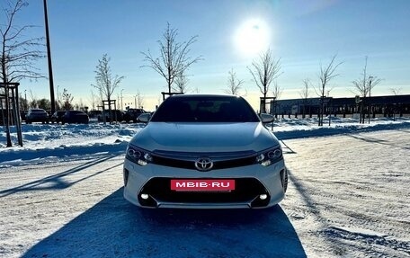 Toyota Camry, 2017 год, 2 450 000 рублей, 2 фотография