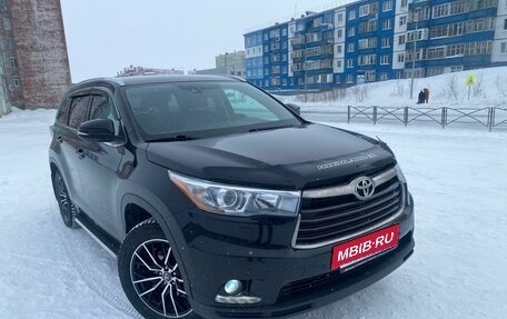 Toyota Highlander III, 2014 год, 3 300 000 рублей, 10 фотография