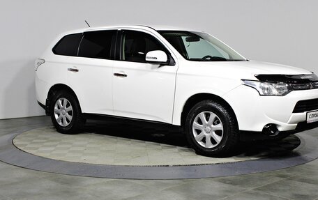 Mitsubishi Outlander III рестайлинг 3, 2012 год, 1 297 000 рублей, 3 фотография