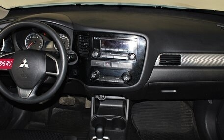 Mitsubishi Outlander III рестайлинг 3, 2012 год, 1 297 000 рублей, 11 фотография