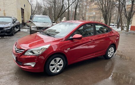 Hyundai Solaris II рестайлинг, 2015 год, 870 000 рублей, 2 фотография