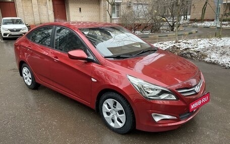 Hyundai Solaris II рестайлинг, 2015 год, 870 000 рублей, 4 фотография