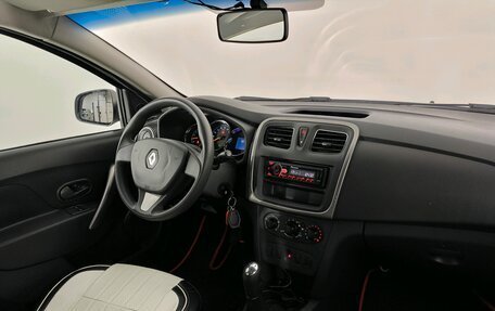 Renault Logan II, 2017 год, 890 000 рублей, 14 фотография