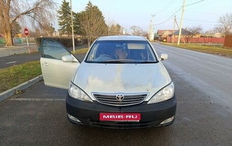 Toyota Camry V40, 2002 год, 590 000 рублей, 1 фотография