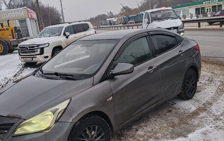 Hyundai Solaris II рестайлинг, 2016 год, 350 000 рублей, 3 фотография