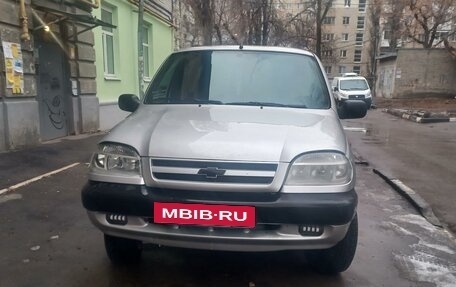 Chevrolet Niva I рестайлинг, 2004 год, 450 000 рублей, 6 фотография