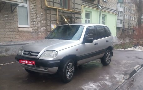 Chevrolet Niva I рестайлинг, 2004 год, 450 000 рублей, 12 фотография