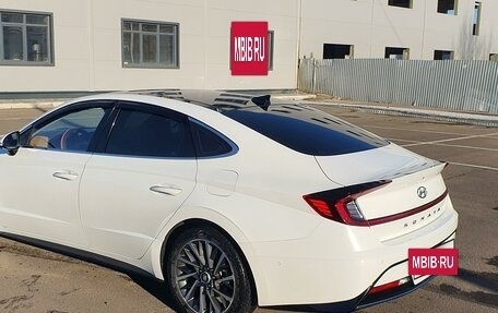 Hyundai Sonata VIII, 2019 год, 3 000 000 рублей, 2 фотография