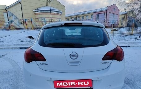 Opel Astra J, 2010 год, 630 000 рублей, 8 фотография