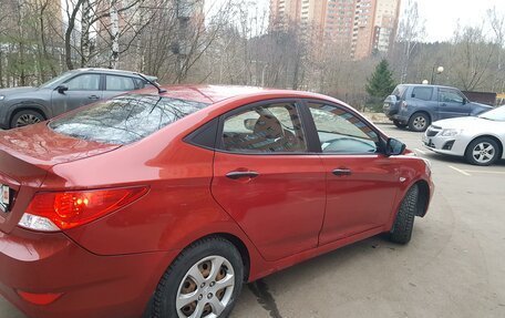 Hyundai Solaris II рестайлинг, 2012 год, 750 000 рублей, 12 фотография