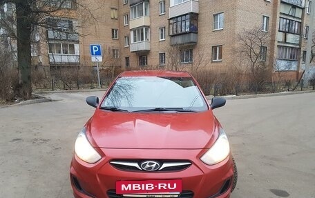 Hyundai Solaris II рестайлинг, 2012 год, 750 000 рублей, 19 фотография