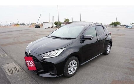 Toyota Yaris, 2023 год, 2 265 000 рублей, 2 фотография