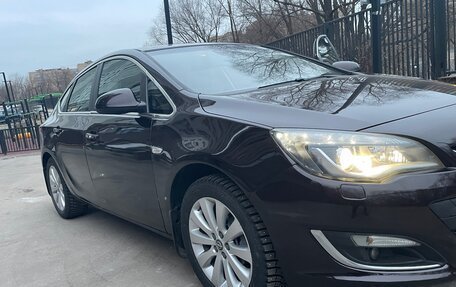 Opel Astra J, 2013 год, 1 560 000 рублей, 4 фотография