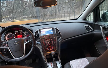 Opel Astra J, 2013 год, 1 560 000 рублей, 20 фотография