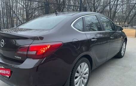 Opel Astra J, 2013 год, 1 560 000 рублей, 14 фотография