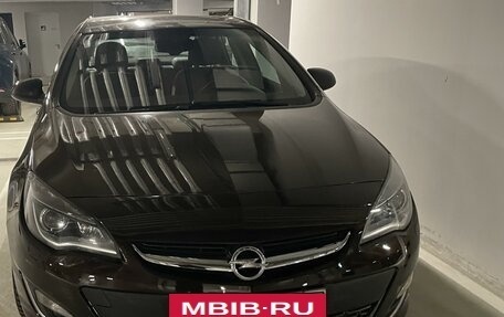 Opel Astra J, 2013 год, 1 560 000 рублей, 36 фотография