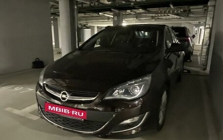 Opel Astra J, 2013 год, 1 560 000 рублей, 37 фотография