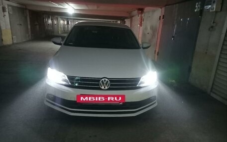 Volkswagen Jetta VI, 2016 год, 1 550 000 рублей, 15 фотография